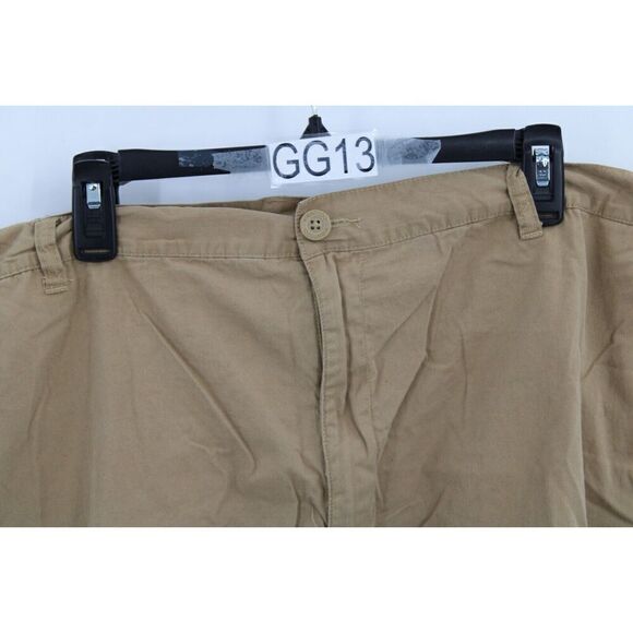 Columbia Men's Khaki Shorts Size 48 (10" Length) - Picture 2 of 9
